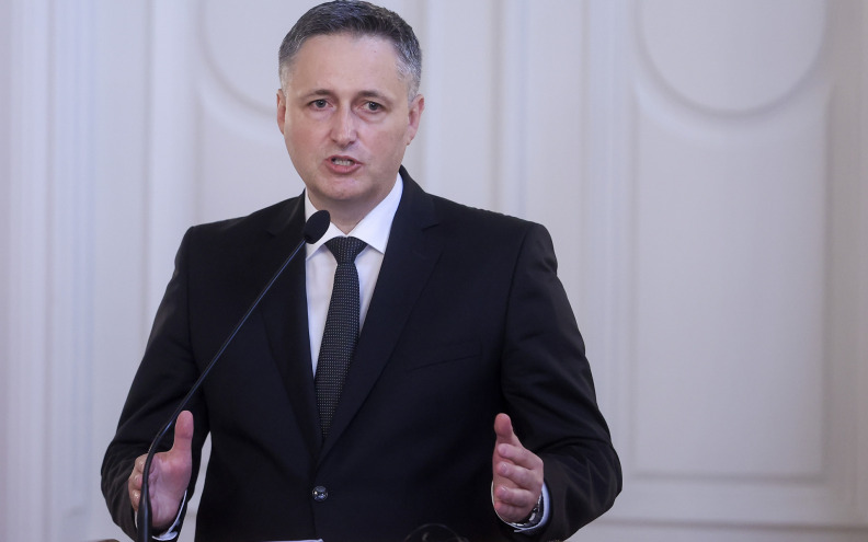 Bećirović u Strasbourgu izazvao političku buru, izjave o 'etničkom aparthejdu' naljutile hrvatske dužnosnike