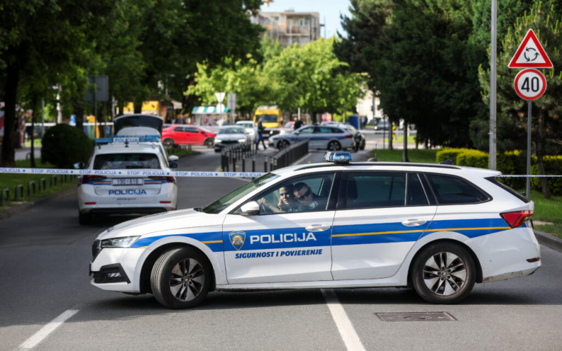 UŽAS U VELIKOJ GORICI Majka se ubila skokom sa zgrade, u stanu pronađena ubijena maloljetna kći!