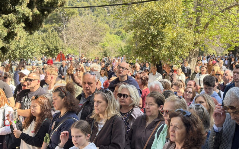 NP KRKA: Na Uskrsni ponedjeljak misno slavlje na Skradinskom buku predvodio nadbiskup Zgrablić