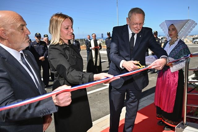 Božinović svečano otvorio novu zgradu Policijske postaje Novalja: 'Odličan potez uoči početka turističke sezone'