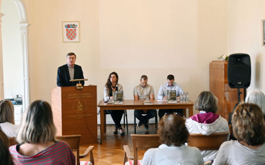 Predstavljen zbornik radova “Arheologija pećina na zadarskom području”