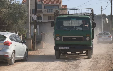 Stanari zadarske ulice više nemaju strpljenja s aglomeracijom: ‘Zašto su stali radovi? Od prašine se ne može živjeti’