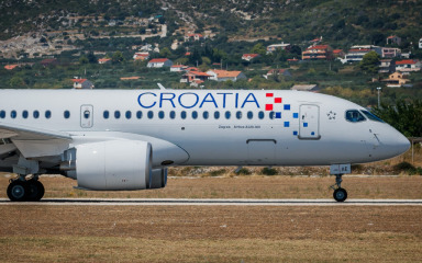 Zrakoplov Croatia Airlinesa u Splitu pri polijetanju skrenuo sa staze, posada i putnici dobro