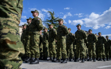 HV kapitulirao pred grloboljom ročnika: ‘Uzela mi je vojska dijete, ali kad se razboli, onda zovu mamicu’