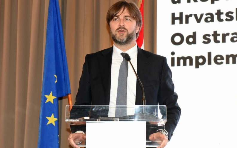 Ministar Ćorić odgovorio guverneru Vujčiću: ‘Hrvatski brod plovi stabilno’