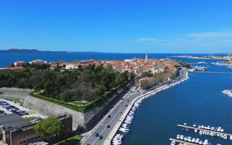 Utvrda Forte večeras puna života, posjetitelje očekuju fenjeri, koncerti i šetnje kroz povijest