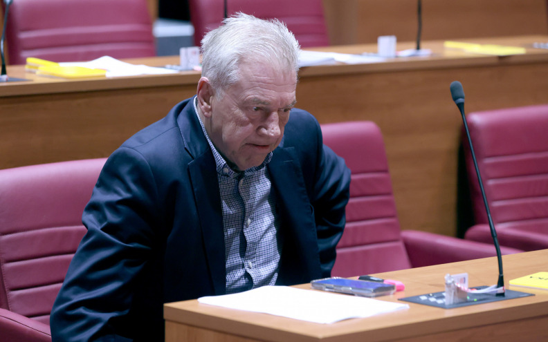 Burno u Saboru nakon objave Ranka Ostojića o ubojstvu maturanta, HDZ ga povezao i sa svastikom na Poljudu 2015.