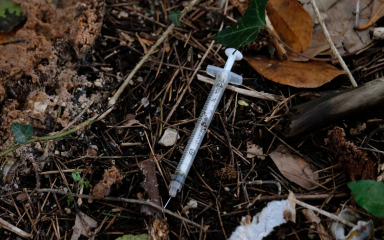 Oprez, narkomanske igle na Bilom brigu!