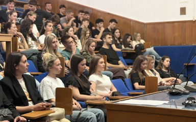 ‘UNIJA I JA’ Gimnazijalci posjetili gradsku upravu i iz prve ruke učili o EU fondovima: ‘To je pogonsko gorivo razvoja’