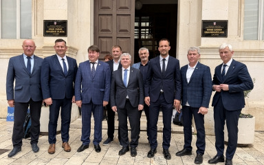 Erlić primio izaslanstvo Republike Litve: ‘Povezuju nas sličan put i sudbina, ali i košarka’
