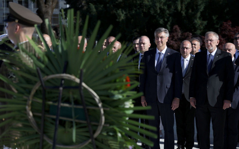 Na Oltaru domovine na Medvedgradu zapaljen vječni plamen, prvi put nakon 16 godina