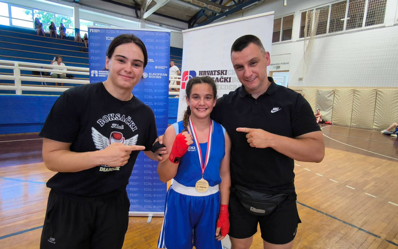 BK Ares Diabolik dao dvije prvakinje Hrvatske, osvojili još i pehar najbolje boksačice te pet državnih medalja232