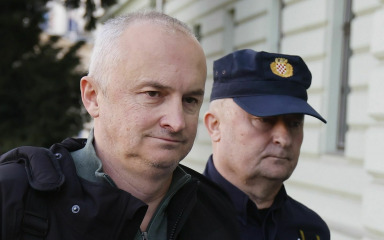 Vinko Grgić preuzeo dužnost gradonačelnika Nove Gradiške pa odmah podnio ostavku na dužnost