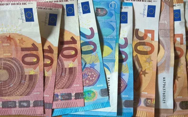 Izračunato koliko je svaki Hrvat dužan, brojka je šokantna!