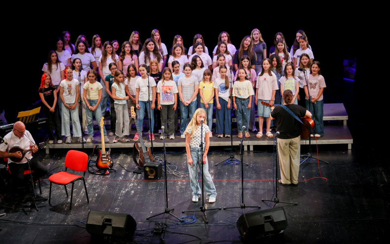 VEČER GLAZBE Mladi talenti nastupili u HNK Zadar, smotra pokazala snagu  školskog stvaralaštva