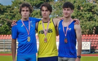 NOA STIPIĆ ZLATNI U TROSKOKU Uspjeh člana Fortiusa na Prvenstvu Hrvatske u atletici za mlađe juniore