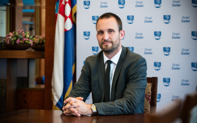 Zadarski gradonačelnik u velikom razgovoru povodom godišnjice mandata: ‘Nakon godina političkih blokada, Zadar je opet grad koji donosi odluke’