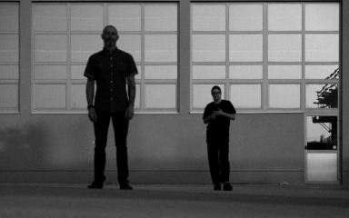Scarlet Notes se vraćaju singlom “Thanatos”. Otvaraju novo autorsko poglavlje