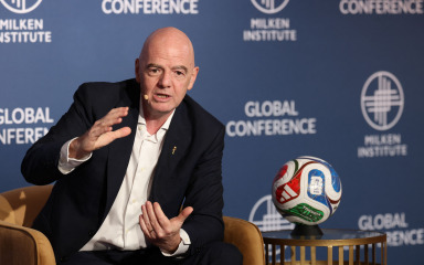 Gianni Infantino sam protiv svih! Najavio “četvrtine” i na drugim prvenstvima