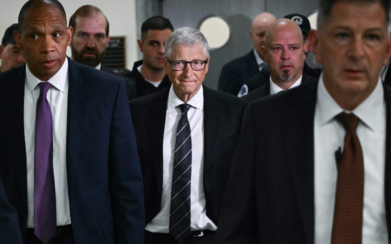 Gates tvrdi da ga je Epstein ucjenjivao informacijama o njegovim aferama
