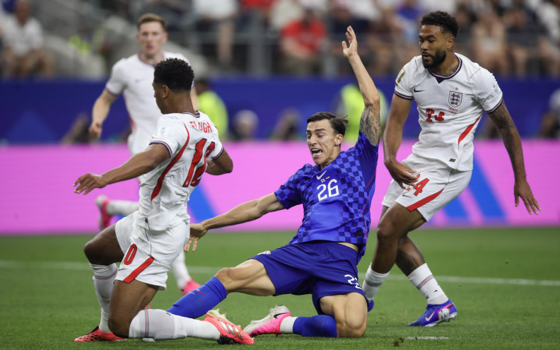 HRVATSKA-ENGLESKA 2:3  Dalić napravio zadnje promjene. Vatreni živnuli u posljednjih nekoliko minuta
