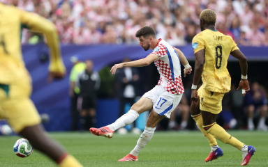 Heroj Petar Sučić nakon Gane:’ Gol posvećujem trudnoj supruzi i bebi! Godine? Nebitne, moraš raditi najbolje što znaš’