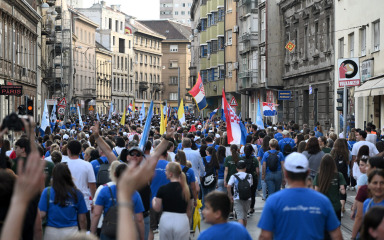 Antunovski hod: Mladi vjernici ispunili zagrebački trg