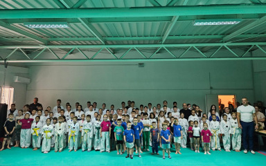 Rekordnih 108 učenika Taekwondo kluba Plovanija uspješno položilo za više pojaseve