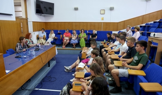 DAROVITOST NA TREĆU Daroviti učenici iz Zadra i Pečuha zajedno otkrivali matematiku u arhitekturi