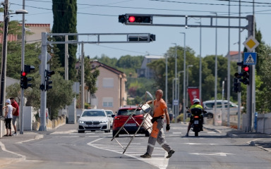 Vozači od danas ponovno mogu prometovati Ulicom Nikole Tesle, rotor stiže na jesen