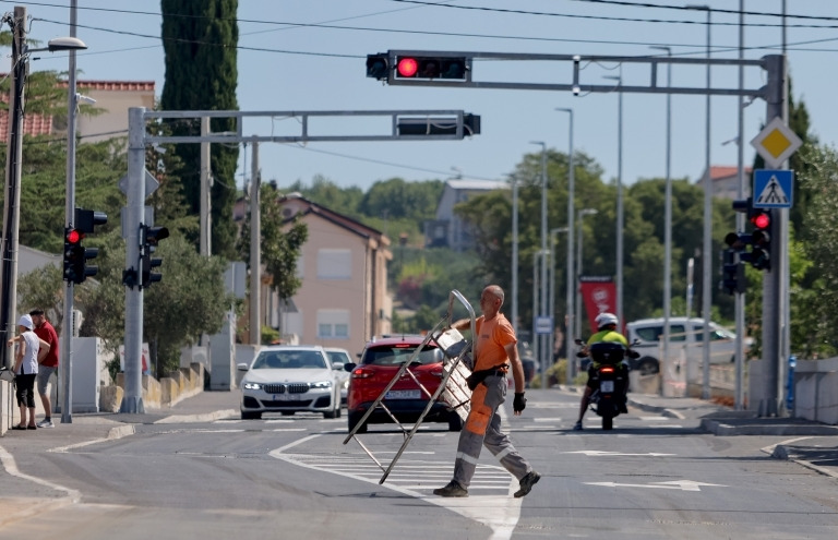 Vozači od danas ponovno mogu prometovati Ulicom Nikole Tesle, rotor stiže na jesen