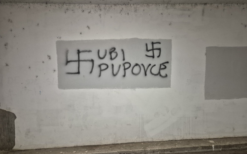 TREĆI PUT OVE GODINE! U pothodniku u Novom Zagrebu osvanuo grafit koji poziva na ubojstvo čelnika Srba u Hrvatskoj