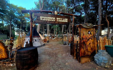 NOVA TURISTIČKA ATRAKCIJA U Pakoštanima otvoren tematski park Winnetou