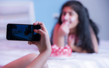 Stručnjaci upozoravaju roditelje: ‘Dovoljno je 20 fotografija djeteta da AI napravi lažni seksualni sadržaj’