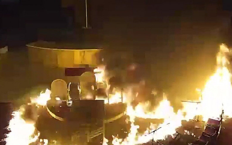[VIDEO] Zapaljeni kip Gospe i oltar crkve u Međugorju, nadzorne kamere snimile počinitelja s kanistrom