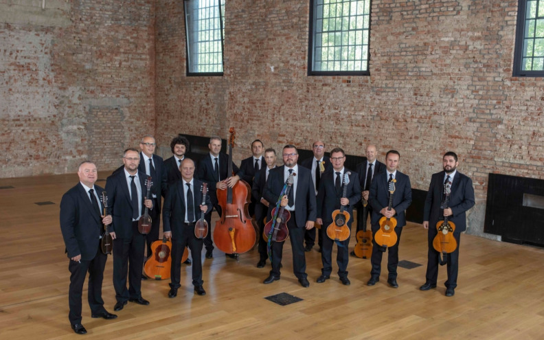 Večeras glazbeni spektakl: Prvi nastup Tamburaškog orkestra HRT-a uz bugarskog jazz virtuoza