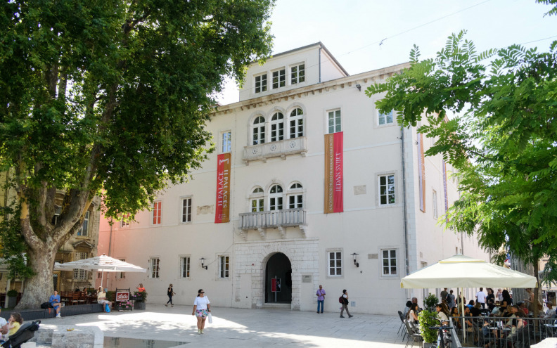 U Providurovoj palači otvara se izložba koja propituje mantre o 