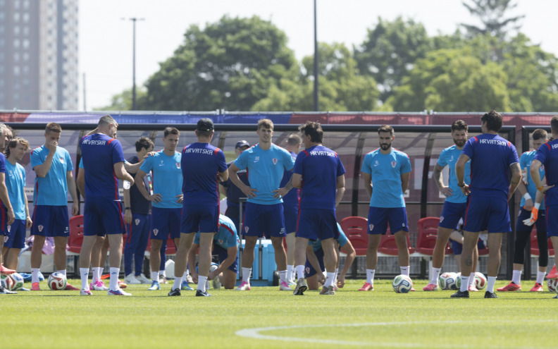 HRVATSKA-PORTUGAL  0:0 Vatreni preživljavaju na raspoloženom Livakoviću - Portugal steže obruč