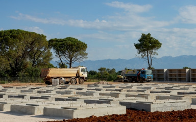 Asfaltirana cesta prema Novom gradskom groblju Crno, prvi ukopi očekuju se do kraja rujna