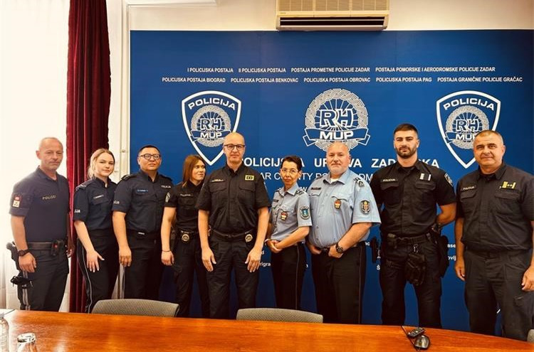 Tijekom ljeta na području zadarske policijske uprave radit će i strani policajaci, stiglo ih je 14 iz šest zemalja