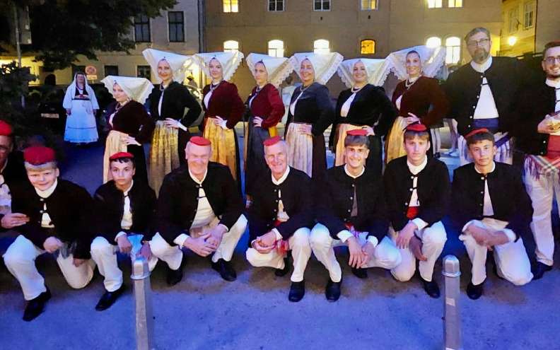 KUD Družina Pag sudjelovao na 60. Međunarodnoj smotri folklora Zagreb