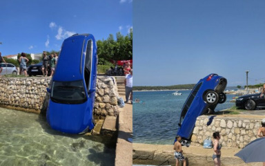 Vozač automobilom s rive sletio u more, srećom prošao je bez ozljeda