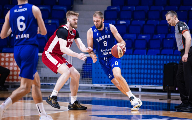 ZADRŽAN JOŠ JEDAN IGRAČ Lovro Buljević produžio ugovor s KK Zadrom