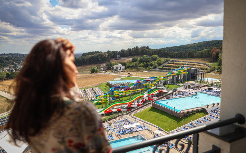 Znate li koji je najveći vodeni kompleks u regiji i resort na ulazu u nacionalni park? Fruške Terme hit su ovog ljeta!