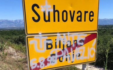 Osvanuli grafiti mržnje na prometnim znakovima za Suhovare i Biljane Donje, SNV upozorava na prijetnju srpskom stanovništvu