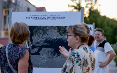 Na Muraju otvorena izložba fotografija Marka Lorenza Blaslova posvećenig Gospi Loretskoj