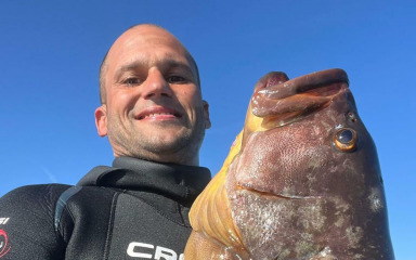 KIRNJA Pakoštanac Valentin Štante ulovio kapitalku od preko 8 kilograma!