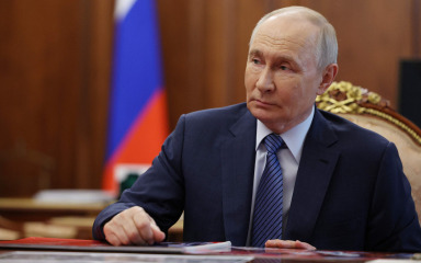 Putin najavio napade na najosjetljivije gospodarske sektore u Ukrajini