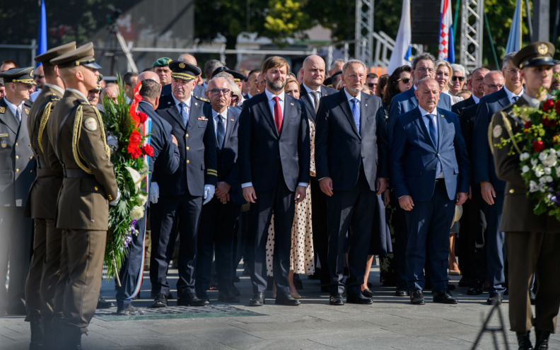FOTO Pogledajte veliku fotogaleriju iz Knina, grad ispunile tisuće posjetitelja