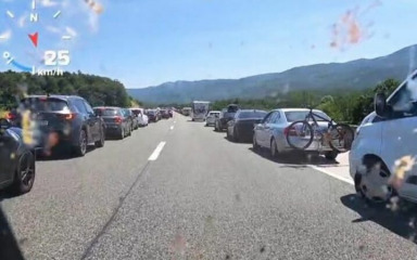 Objavljeni detalji nesreće na A1, policija upozorava na nevjerojatnu stvar koja se dogodila s “hitnim koridorom”